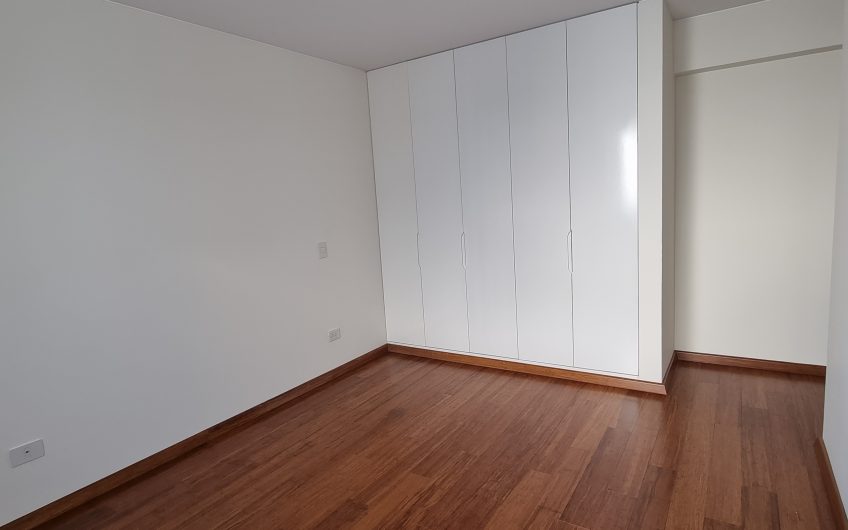 Dúplex de 245m2 de ESTRENO en Chacarilla