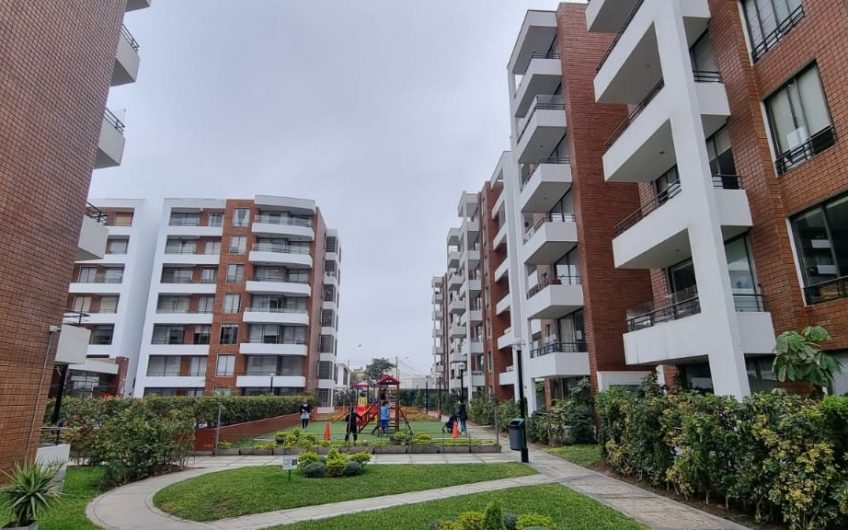 Departamento de 115m2 en Urb. Polo Hunt Club, Surco