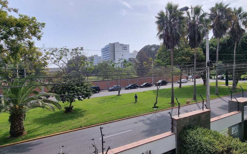 Exclusivo departamento vistas a parque de 180 m2