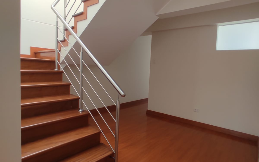 Exclusivo Dúplex, 221.45m2 en Surco