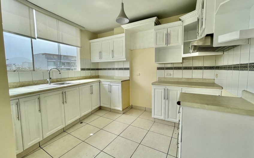 Departamento en Alquiler de 98m2 en San Borja cerca al Pentagonito