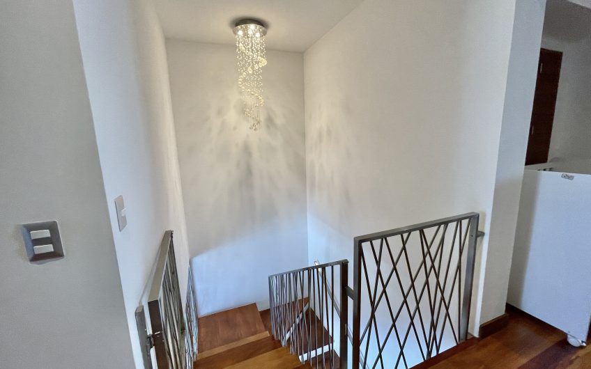 VENTA DE HERMOSO DÚPLEX DE 217M2 EN CHACARILLA – SAN BORJA