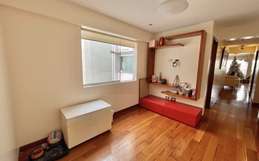Venta de departamento, 181m2 cerca a parque, Chacarilla – Surco