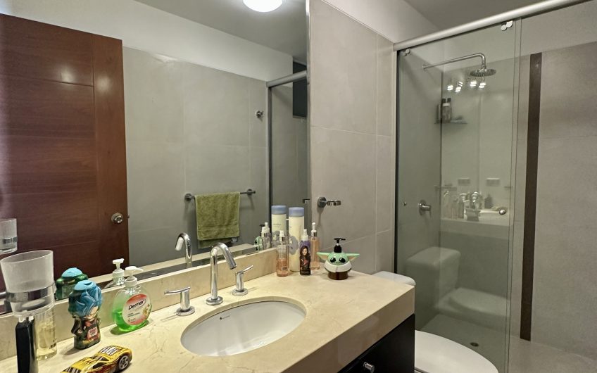 Venta de departamento 160m2 cerca a parque, Residencial Higuereta – Surco