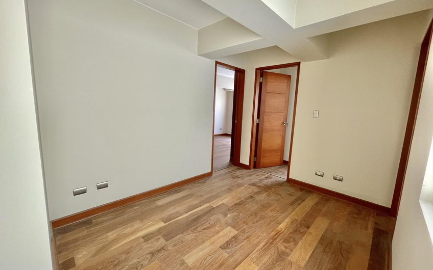 Departamento Tríplex  209m2  en Chacarilla, Santiago de Surco