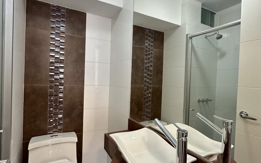 LINDO DEPARTAMENTO DE 110M2 CON TERRAZA EN CHACARILLA SURCO