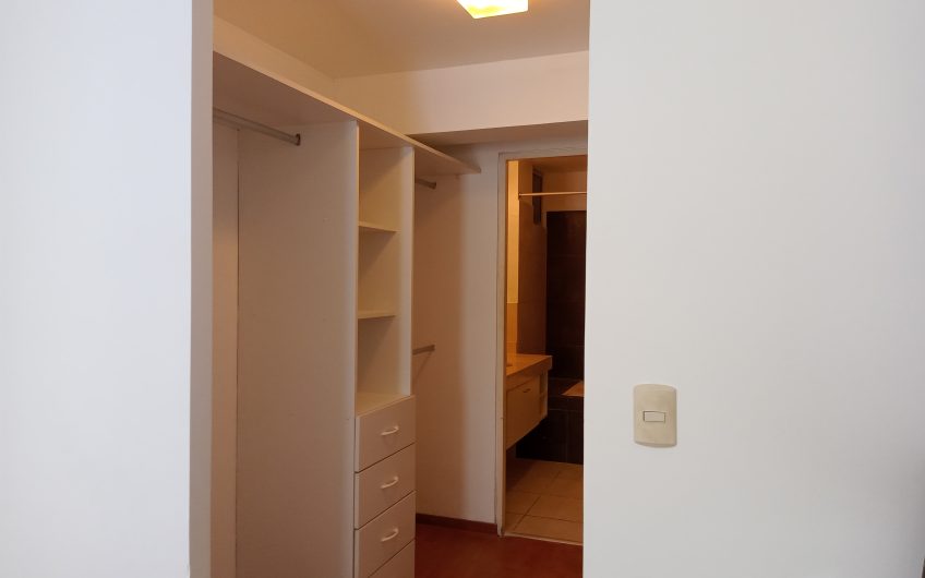 Venta de acogedor departamento en Miraflores
