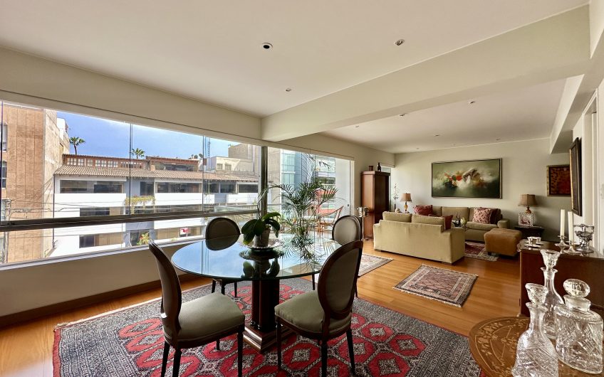 VENTA DE DEPARTAMENTO DE 207m2 EN VALLE HERMOSO, SURCO