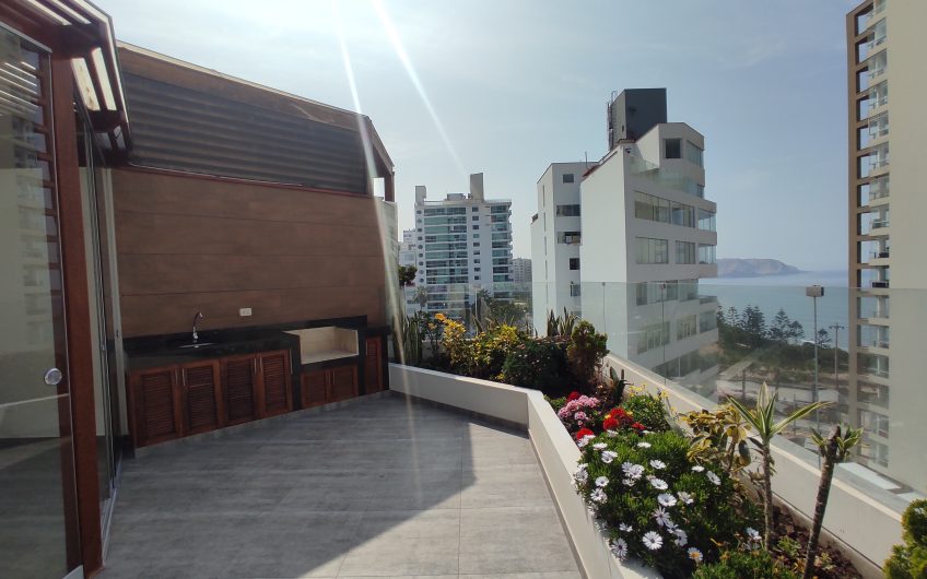 Venta de dúplex Pent-house frente al Skate Park de Miraflores y con vista al mar