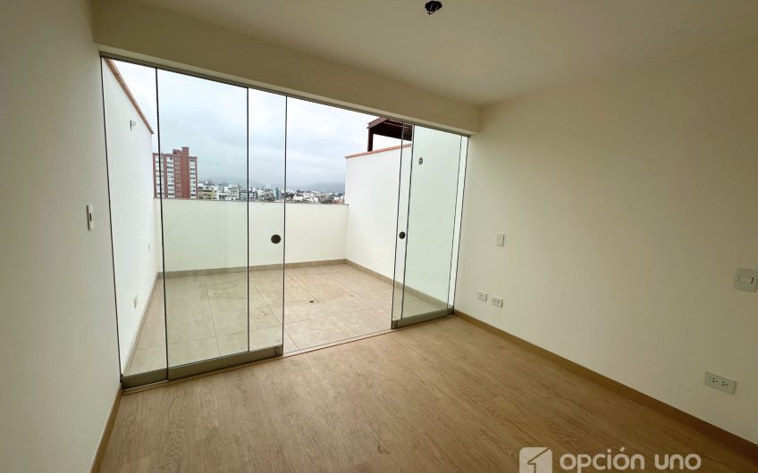 VENTA DEPARTAMENTO DÚPLEX EN URB. LOS SAUCES, SURQUILLO