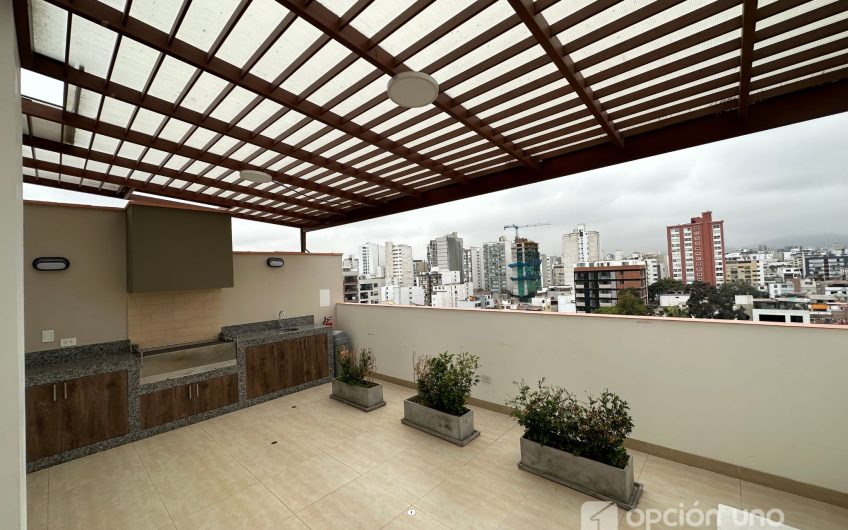 VENTA DEPARTAMENTO DÚPLEX EN URB. LOS SAUCES, SURQUILLO