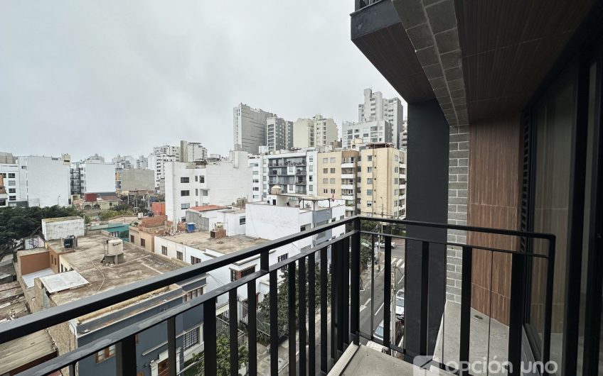 Venta de departamento de estreno, 101m2, en Miraflores