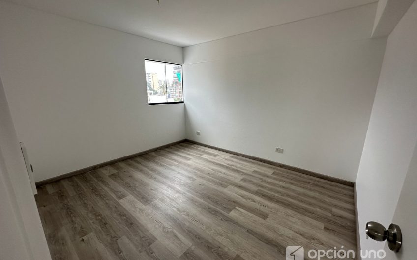 Venta de departamento de estreno, 101m2, en Miraflores