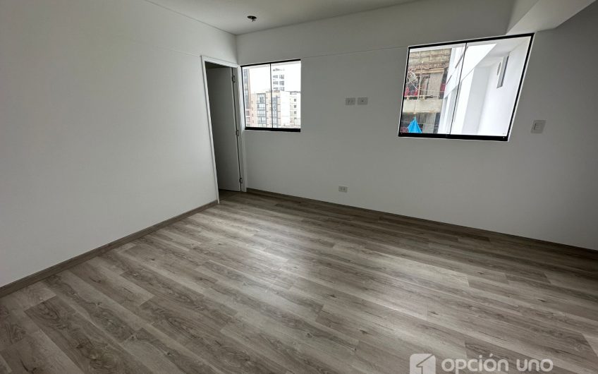 Venta de departamento de estreno, 101m2, en Miraflores