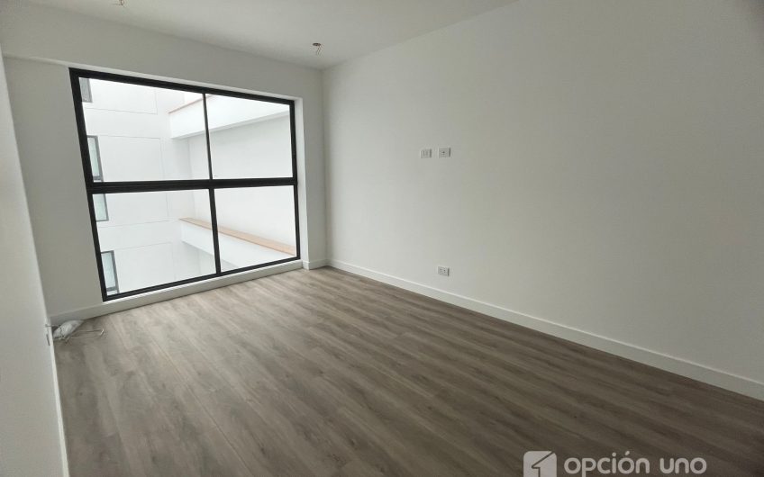 Venta departamento de estreno, 60m2, en Miraflores