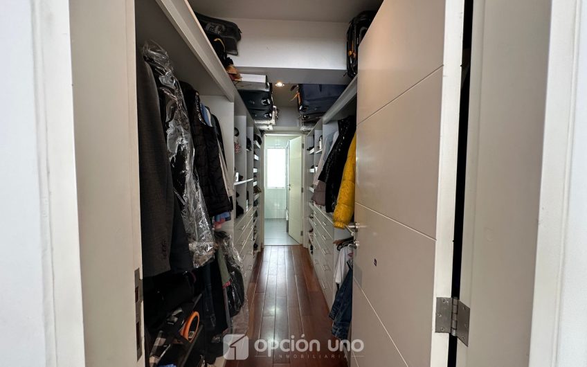 Exclusivo departamento de 217m2 en Calle Galeón, San Borja-Chacarilla