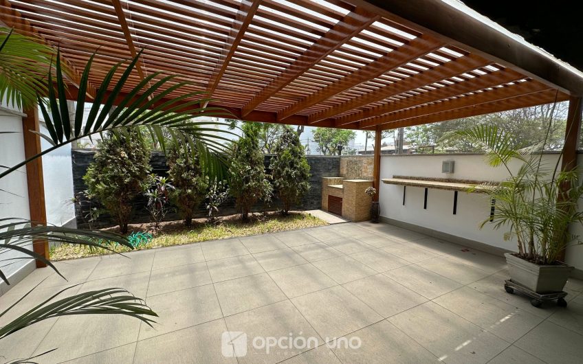 VENTA DE FLAT EN PRIMER PISO CON TERRAZA, 228.80 M2 – SANTIAGO DE SURCO