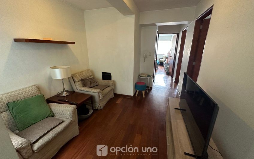 Departamento Flat ubicado en la exclusiva Av. Del Sur, Chacarilla-Surco.