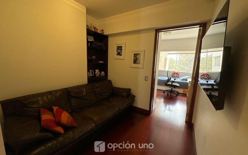 Hermoso departamento dúplex 3 dorm. frente a parque en Surco