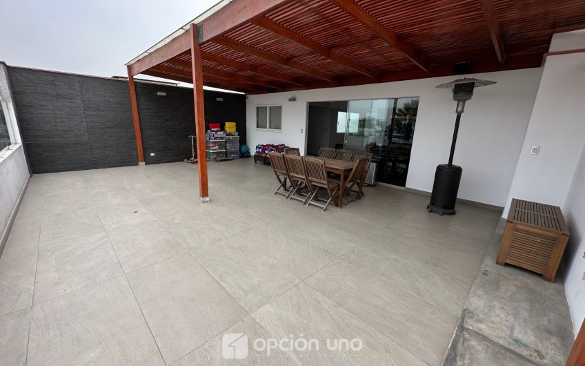 Hermoso departamento dúplex 3 dorm. frente a parque en Surco