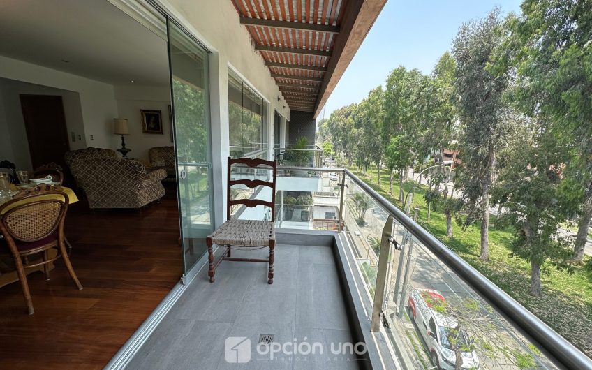 Dúplex ubicado en Picaflores, 4 dormitorios -Chacarilla del Estanque San Borja