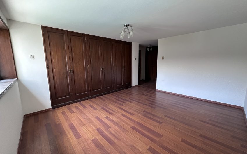 Casa en Venta – Ubicado en Calle Andromeda – Surco