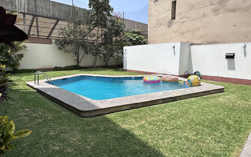 Casa en Venta – Ubicado en Calle Andromeda – Surco