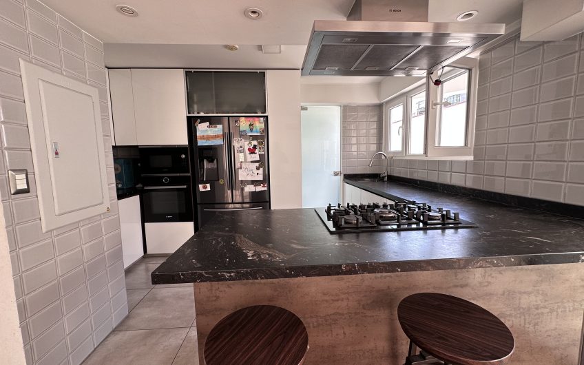 Flat en Venta – Ubicado en Jr. Alfred Rosenblat. Urb. Huertos de San Antonio – Surco