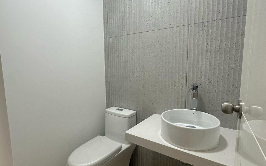 Flat en Venta Ubicado en JR. La Pradera ( Chacarilla del estanque) – SAN BORJA