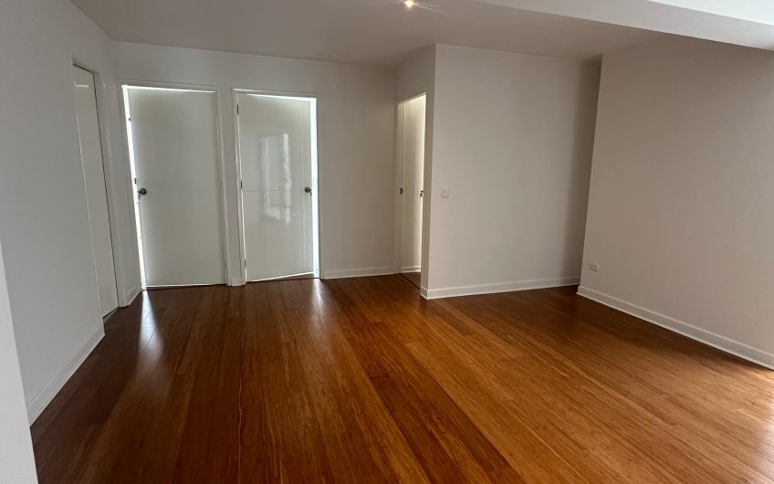 Flat en Venta Ubicado en JR. La Pradera ( Chacarilla del estanque) – SAN BORJA