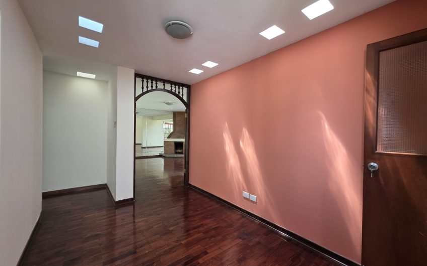 Casa en venta- Urb. Santa Justina – Surco