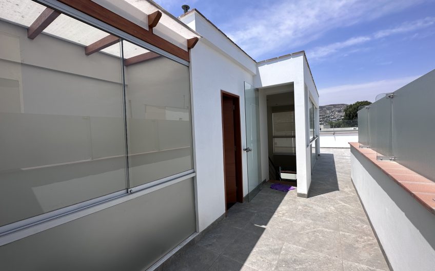VENTA ESPECTACULAR DÚPLEX «DE ESTRENO» EN CONDE DE LA VEGA