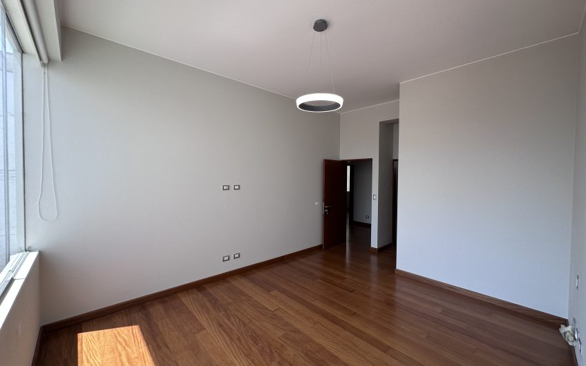 VENTA ESPECTACULAR DÚPLEX «DE ESTRENO» EN CONDE DE LA VEGA