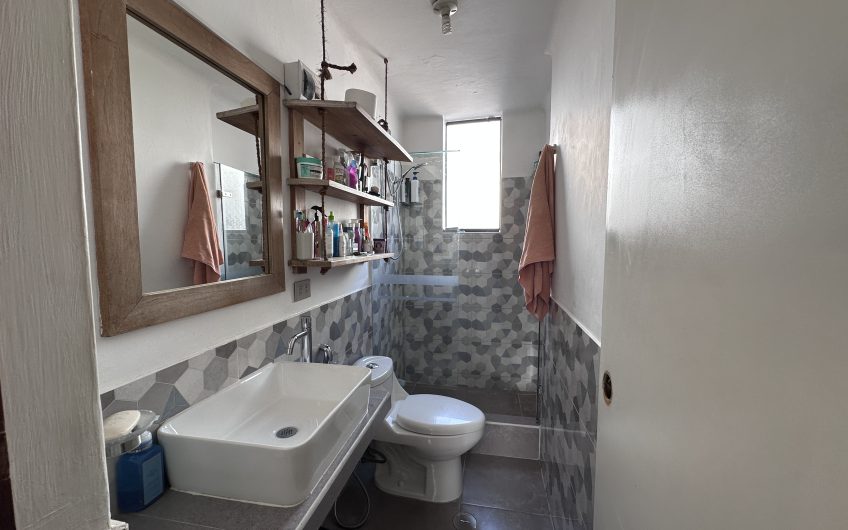 FLAT UBICADO EN CA. JOSE MANUEL QUIROZ, URB. MONTERRICO – SURCO.