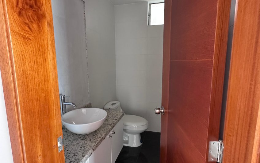 VENTA DE DÚPLEX DE ESTRENO UBICADO EN JR. MONTE REAL 272, CHACARILLA – SURCO
