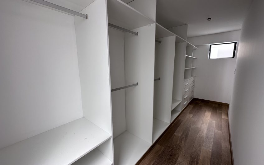 DEPARTAMENTO UBICADO EN CA. LOS CABILDOS – SURCO