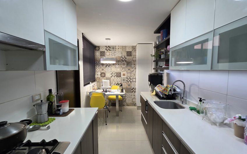 DEPARTAMENTO UBICADO EN JR. TOMASAL – SANTIAGO DE SURCO