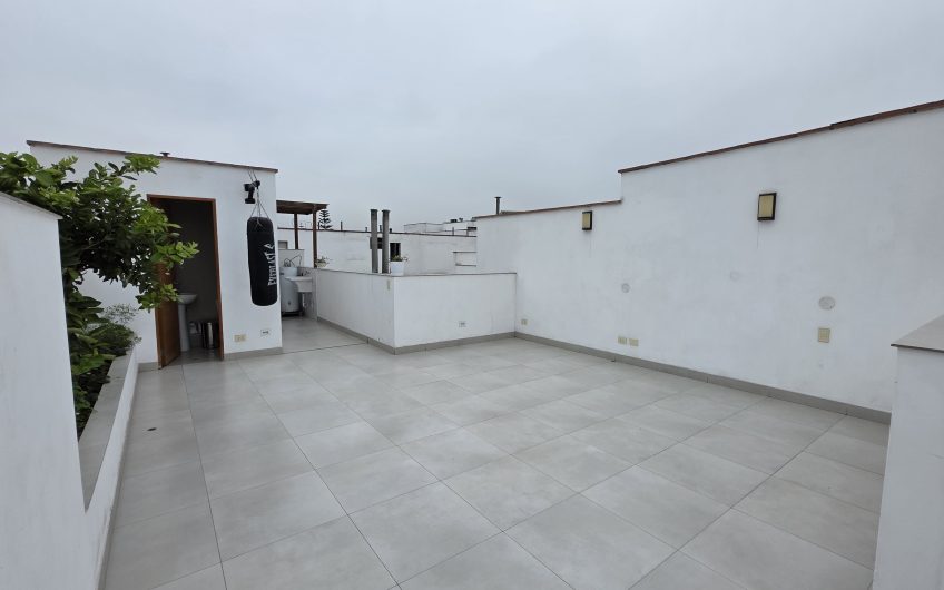 DÚPLEX UBICADO EN JR. CONDE DE LA VEGA – CHACARILLA, SURCO