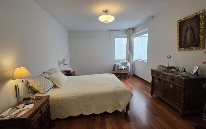 FLAT UBICADO EN AV. DEL SUR, CHACARILLA – SURCO
